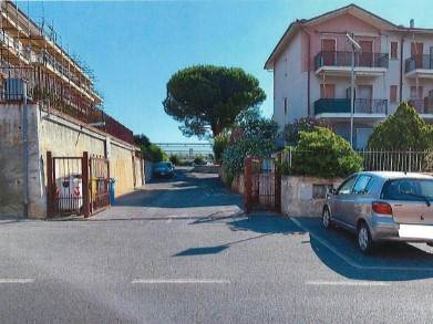 Magazz. in Asta a Ceriale Via Caviglia 