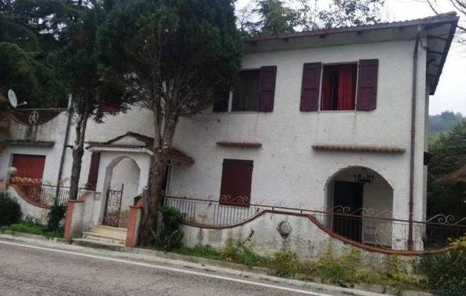 Villa in asta a Vallefoglia (PU), Via Pontevecchio