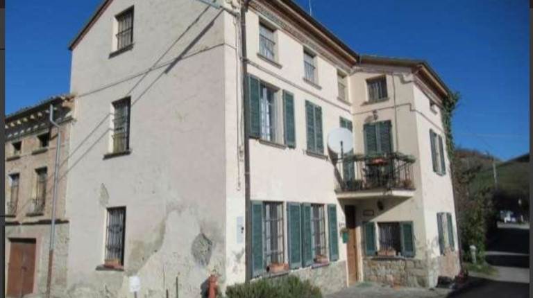 Appartamento all'asta     Frazione Languzzano 9