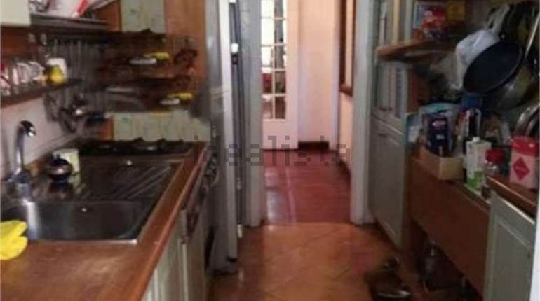 APPARTAMENTO 2 PIANI ALL'ASTA ZONA MONTE SACRO