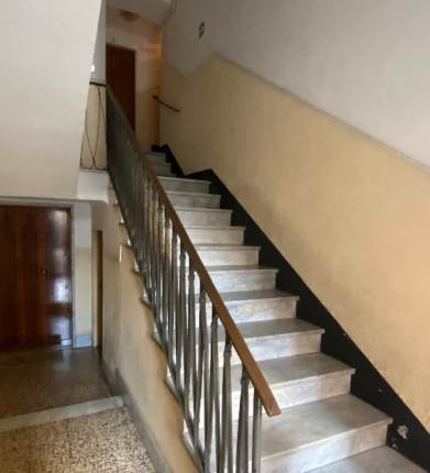 App.to in Asta a Genova Via Garello 6/1