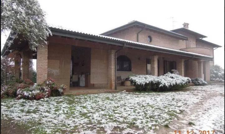 VILLA ALL'ASTA