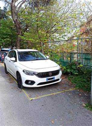 P. Auto in Asta a Genova V.della Chiesa Fr.Multedo