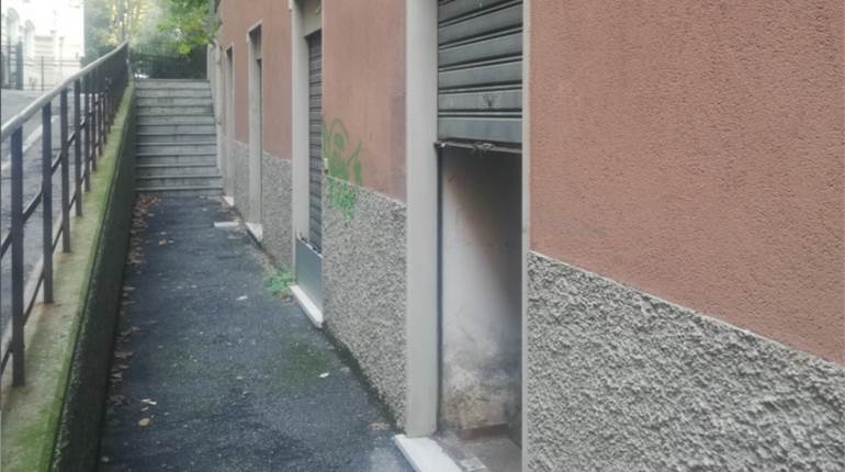 Deposito in Asta a Genova Via Aulo Persio 8 R