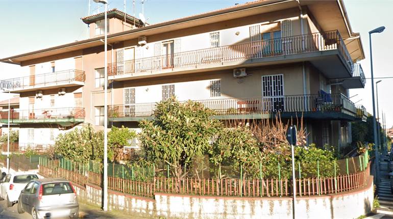 Appartamento in vendita a Aci Catena