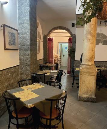 Ristorante in Asta a Genova Vico dieto il coro delle Vigne 3